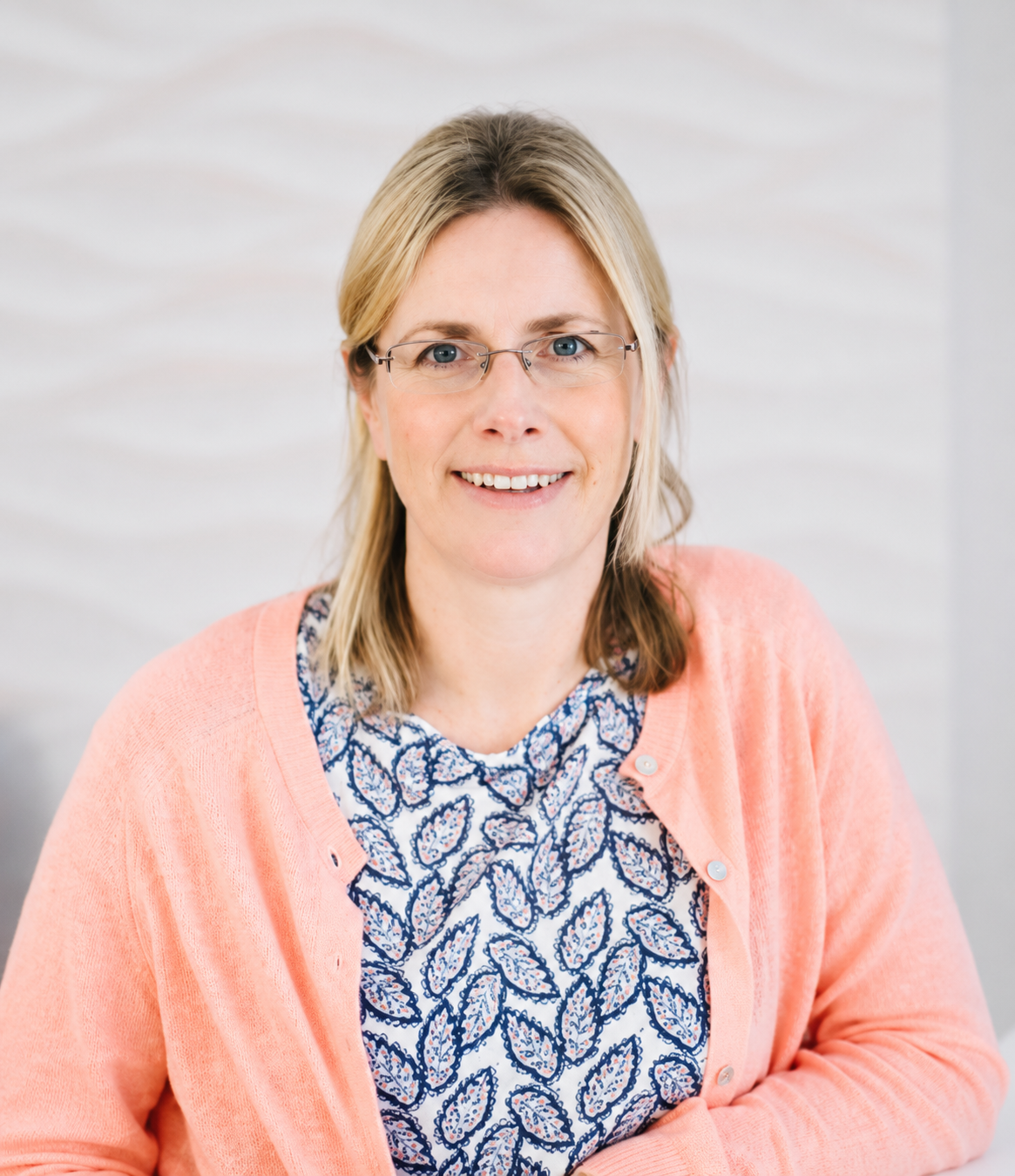 Sarah Sarah Charlton PA Personal Assistant Corporate and Commercial Notarial Services